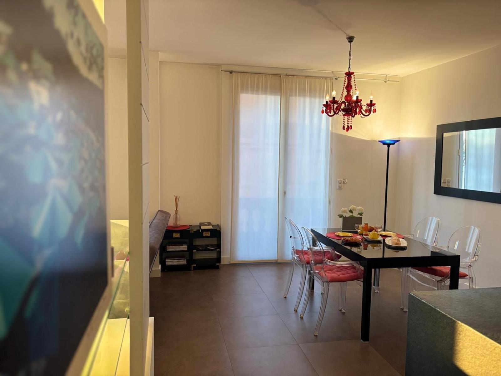 Palais Miramar La Rouge Appartement *